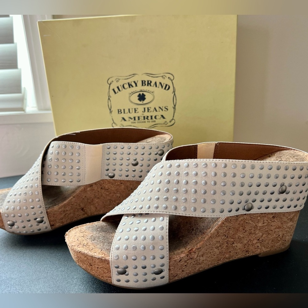 Lucky Brand size 8